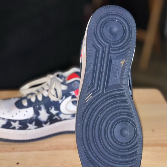 Nike custom Air Force One Stars and Stripes - Picture 3 of 3